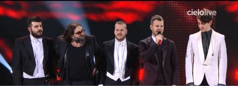 Michele Bravi vince X Factor 2013 su Sky Uno e Cielo | Secondi Ape Escape. Terza Violetta